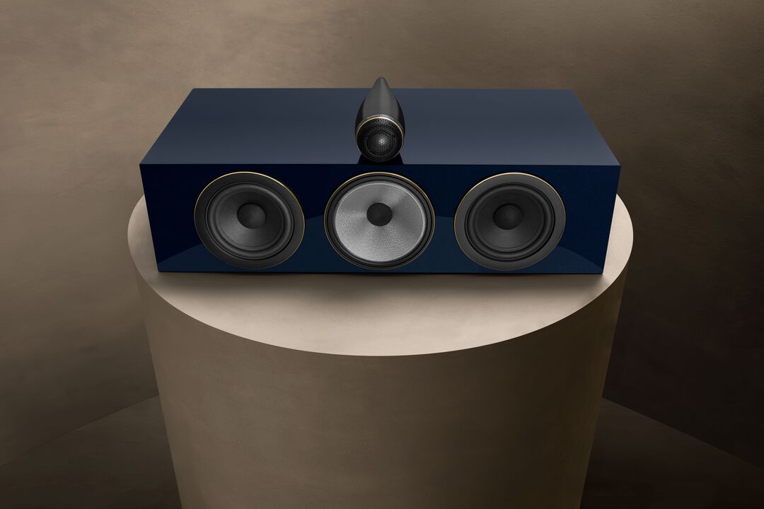 High-HTM71-S3-Signature-Midnight-Blue-Metallic-Beauty-2-min